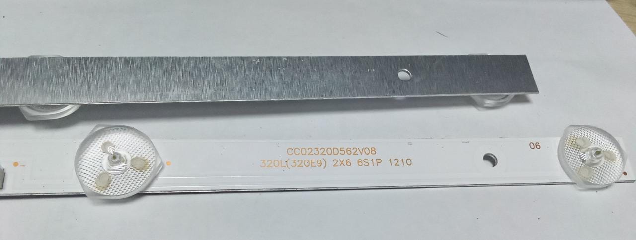 LED подсветка CC02320D562V08 320L (320E9). Б.У фото 1
