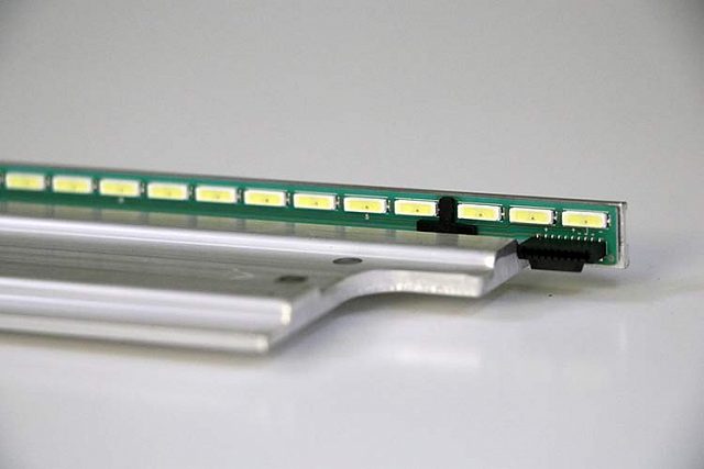 Подсветка на радиаторе 6922L-0072A LG 42LA660