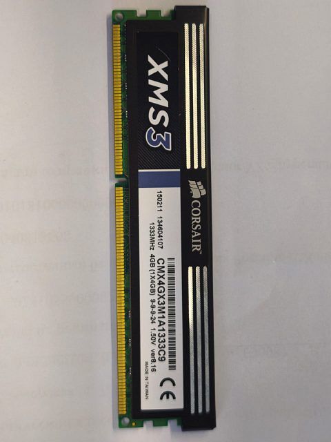 Оперативная память Corsair XMS3 4GB DDR3 1333MHz CMX4GX3M1A1333C9 для ПК