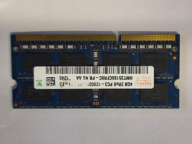 Оперативная память Hynix 4GB DDR3 1600MHz SO-DIMM HMT351S6CFR8C-PB для ноутбука